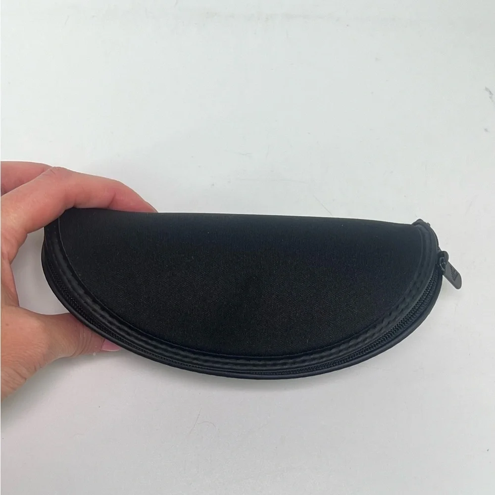 NEW Unused Emporio Armani Black Soft Side Zipped Eyewear Case w Cleaning Cloth